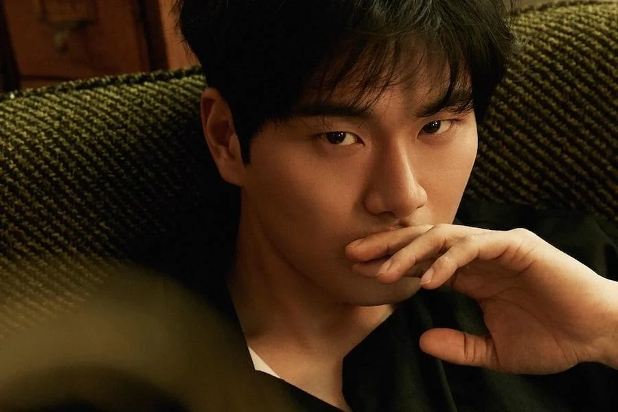 Tato Kaki Lee Yi Kyung, Rahasia yang Terbongkar dari Pangkuan Na In Woo